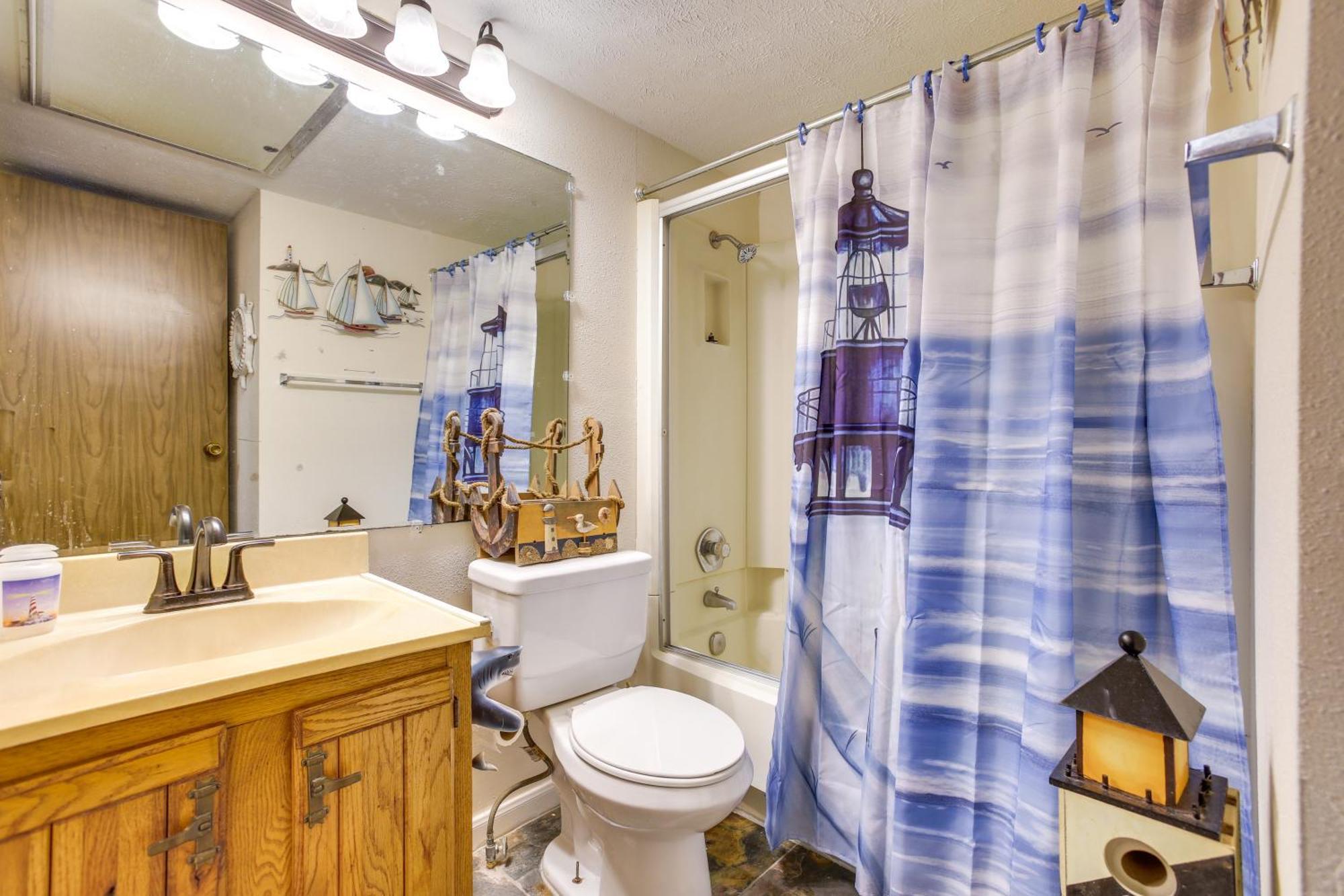 Galveston Retreat With Balcony And Gulf Views! Apartment Luaran gambar