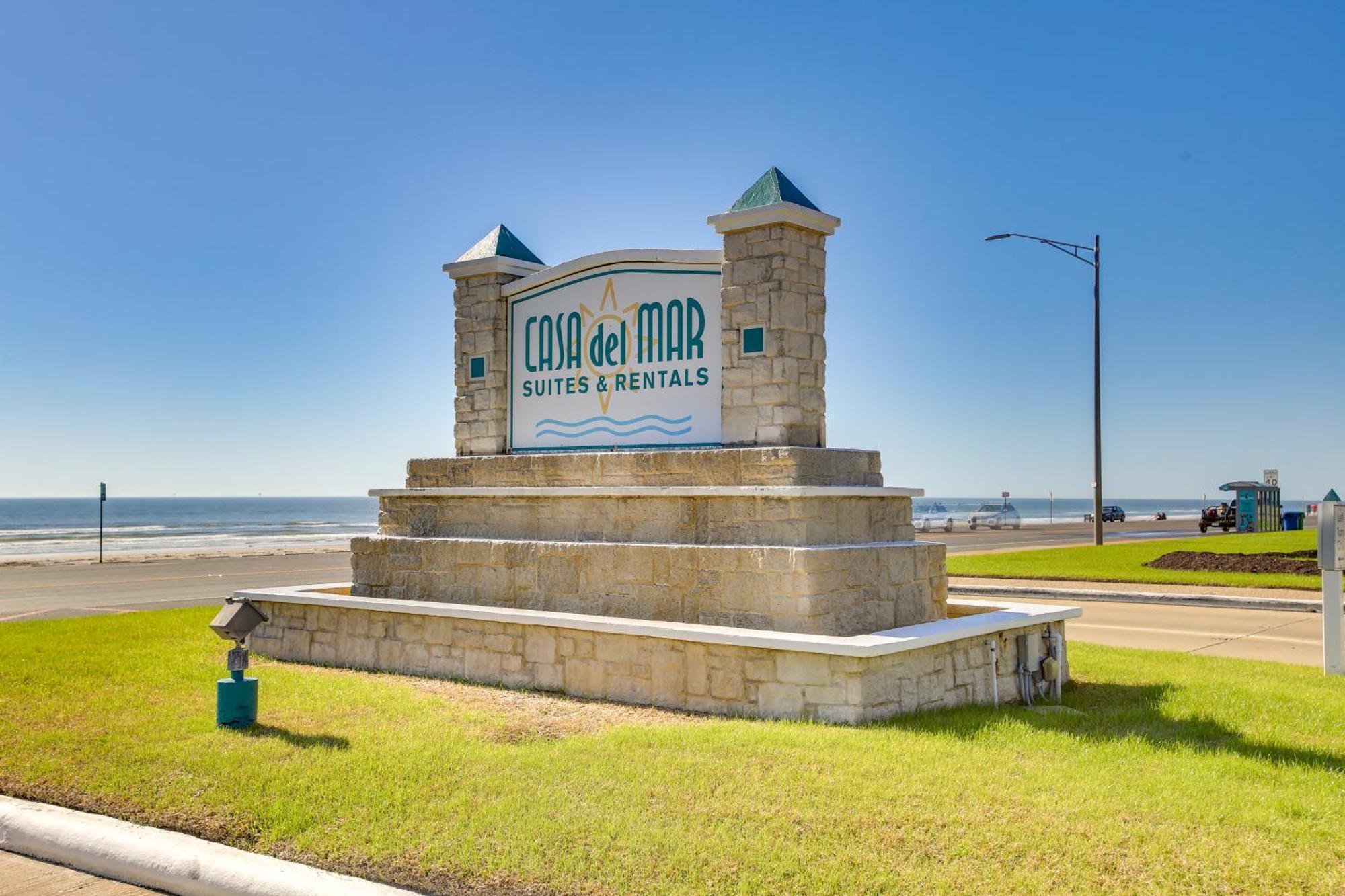 Galveston Retreat With Balcony And Gulf Views! Apartment Luaran gambar