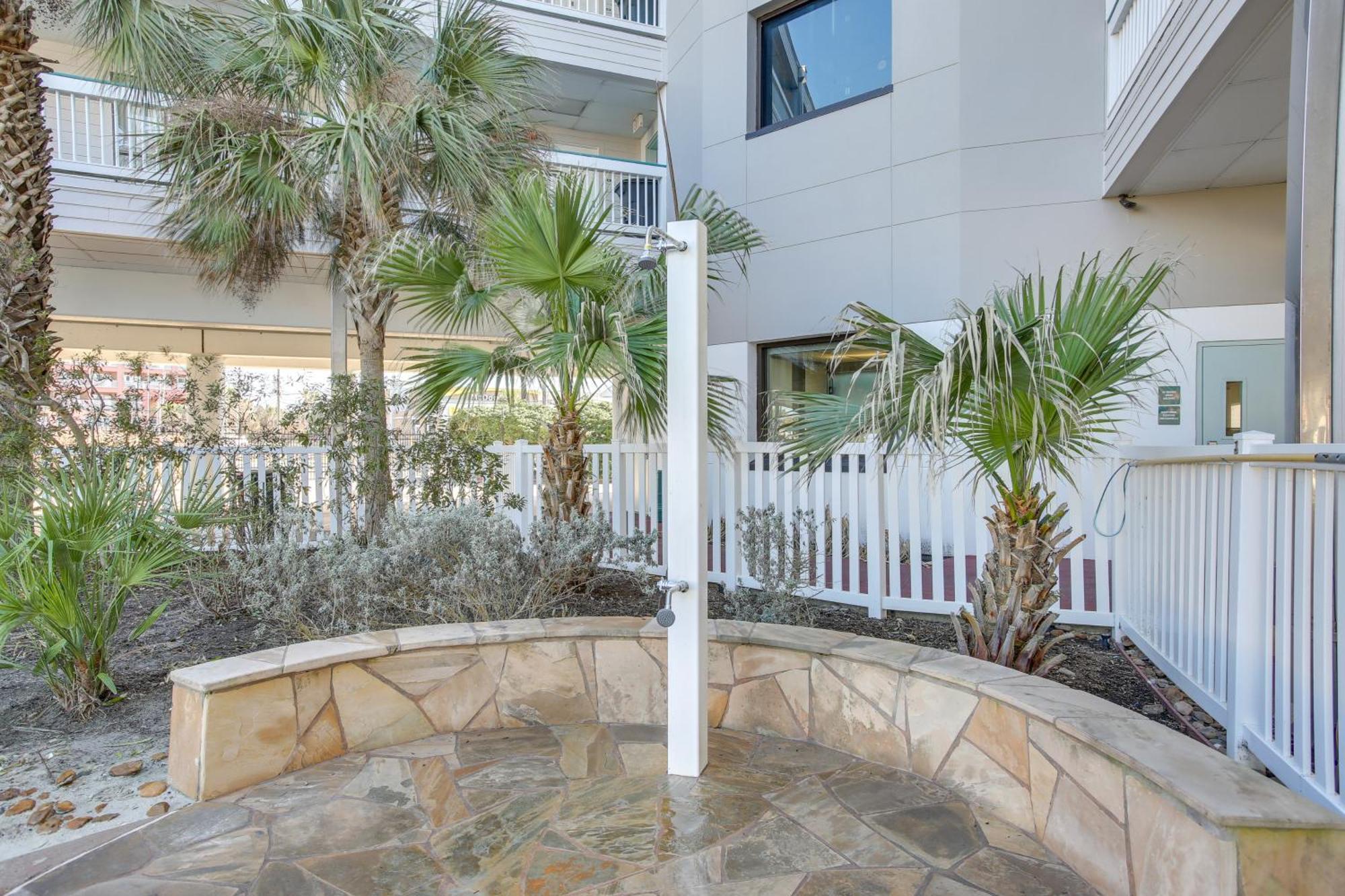 Galveston Retreat With Balcony And Gulf Views! Apartment Luaran gambar